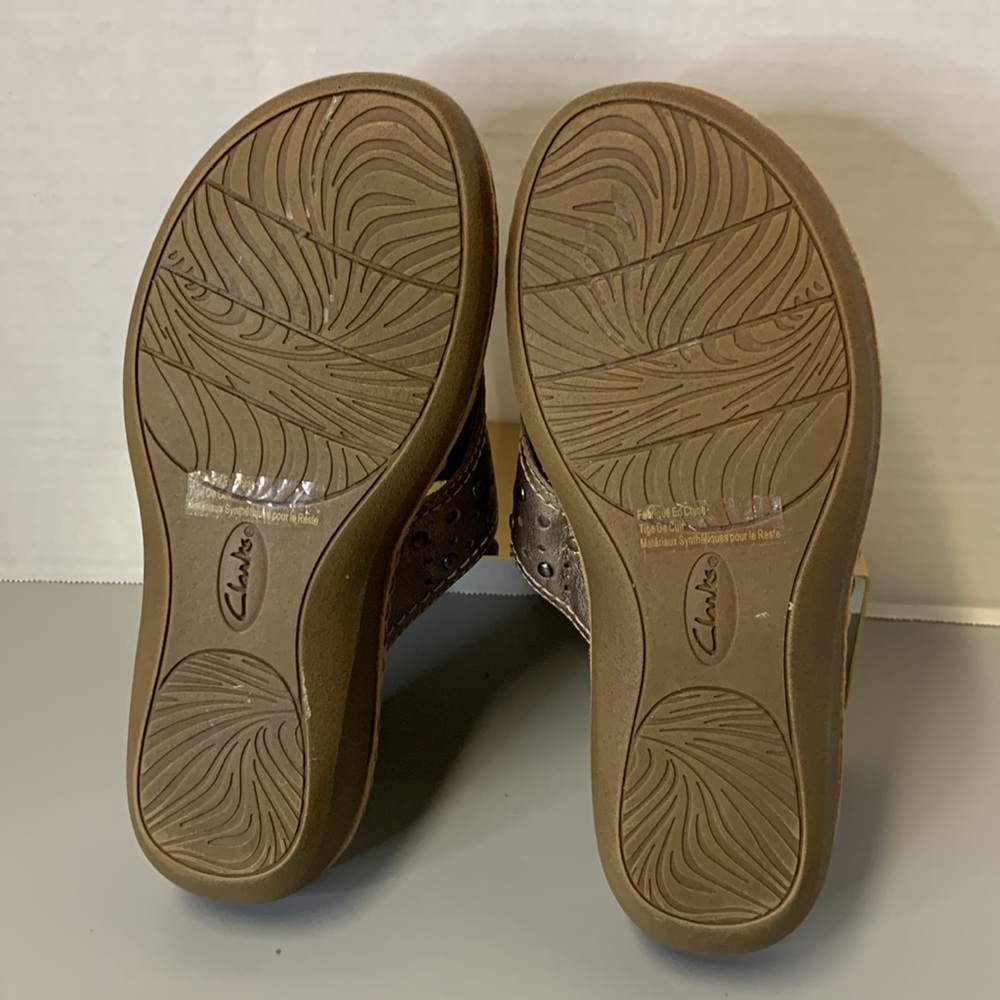 Clarks Leather Uppers Copper Studded Sandals size 6.5 - Picture 10 of 12
